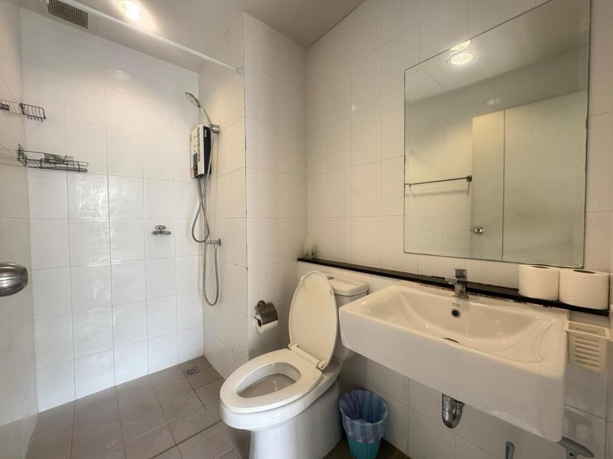Ban Khlong Samrong Unio Sukhumvit 72 Boutique Condo מראה חיצוני תמונה