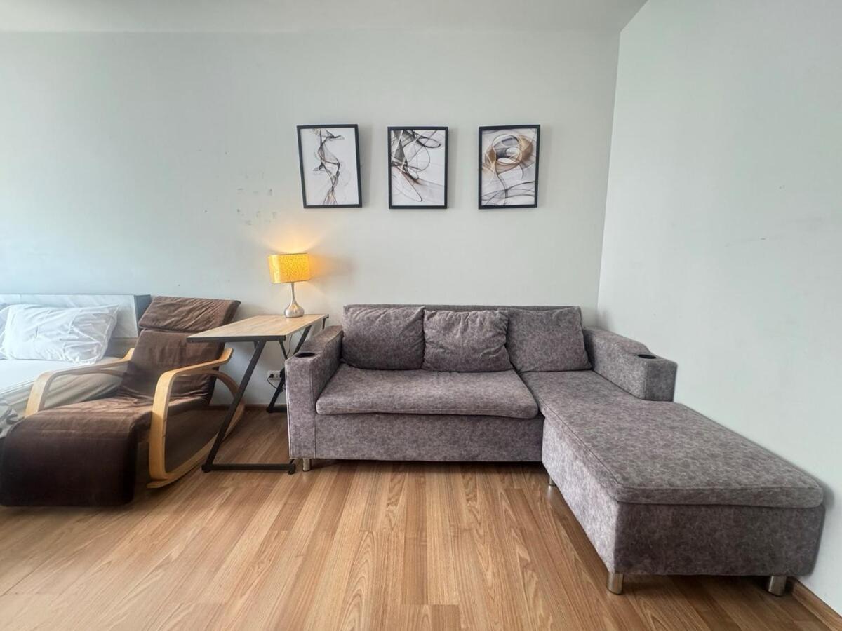 Ban Khlong Samrong Unio Sukhumvit 72 Boutique Condo מראה חיצוני תמונה