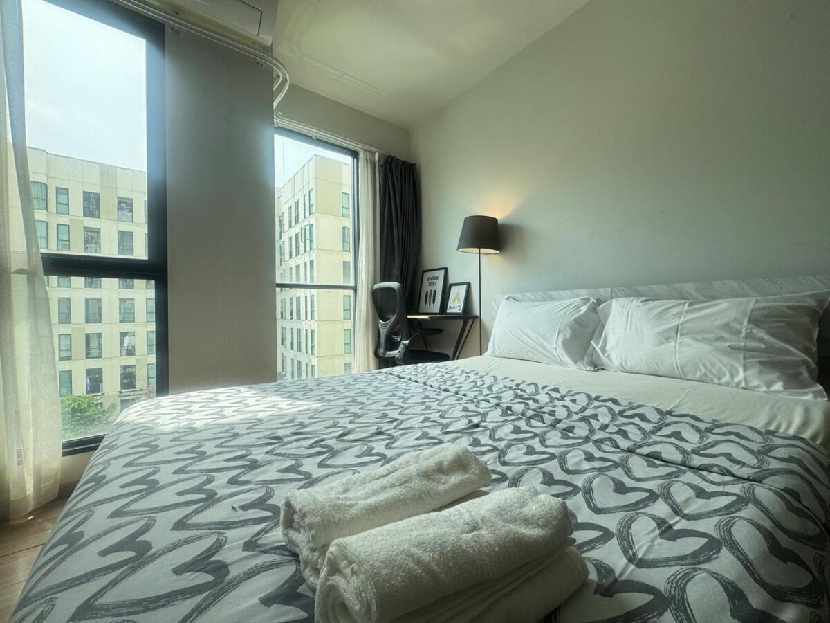Ban Khlong Samrong Unio Sukhumvit 72 Boutique Condo מראה חיצוני תמונה